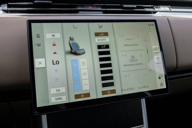 New 2026 Land Rover Range Rover SE AWD/4WD image 40