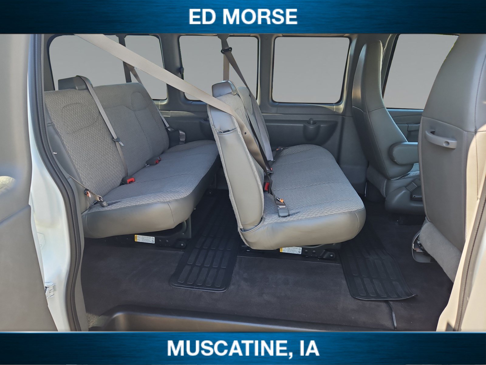 Certified 2025 GMC Savana 2500 LT w/ LT Preferred Equipment Group RWD image 17