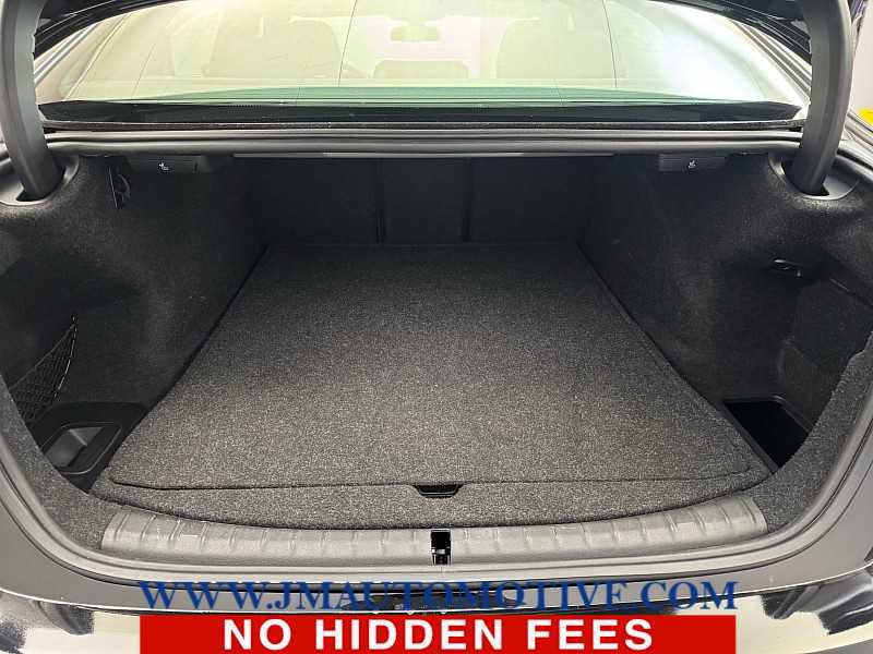 Used 2023 BMW 530i xDrive w/ Premium Package image 17