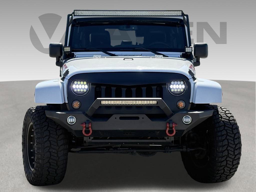 Used 2014 Jeep Wrangler Unlimited Sahara w/ Max Tow Package AWD/4WD image 2