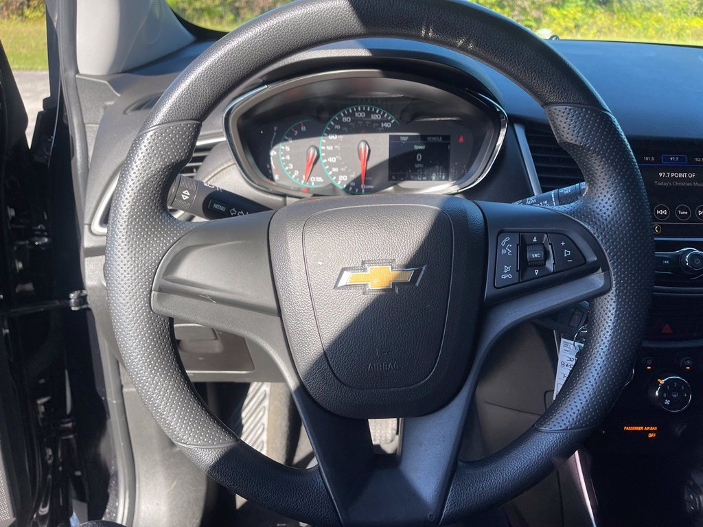 Used 2020 Chevrolet Trax LS FWD image 20