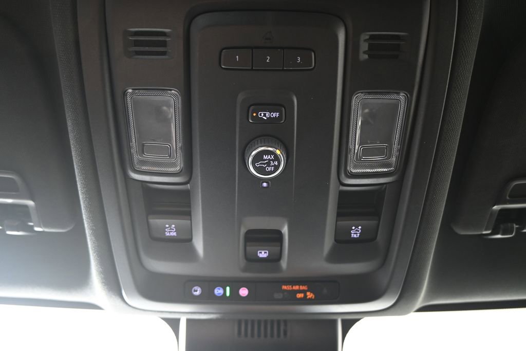 Used 2023 Chevrolet Tahoe RST AWD/4WD image 32
