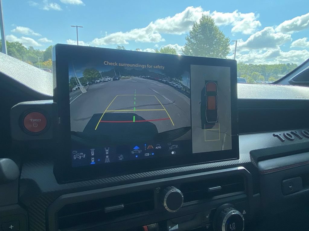 Used 2024 Toyota Tacoma TRD Pro AWD/4WD image 31