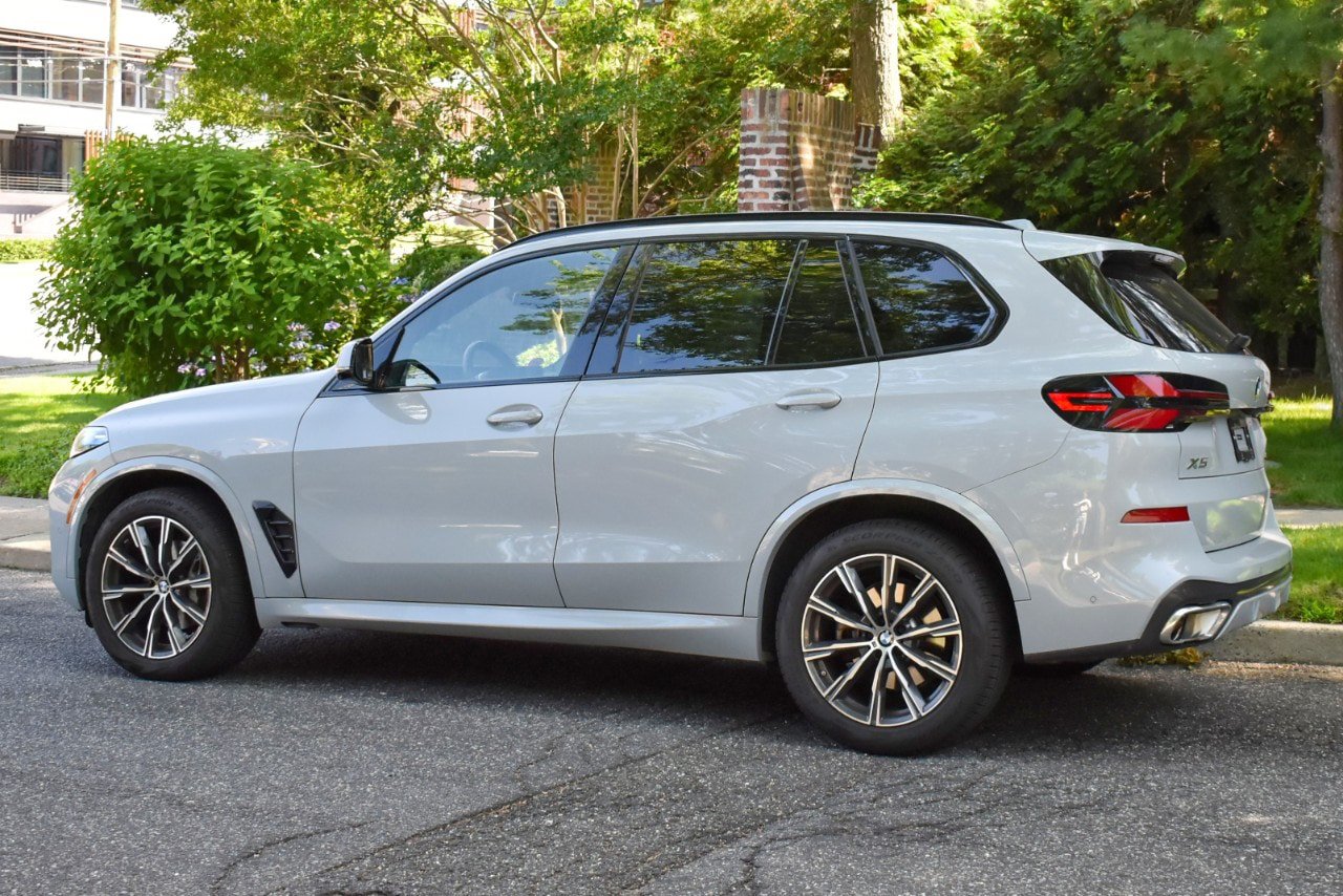Used 2026 BMW X5 xDrive40i AWD/4WD image 6