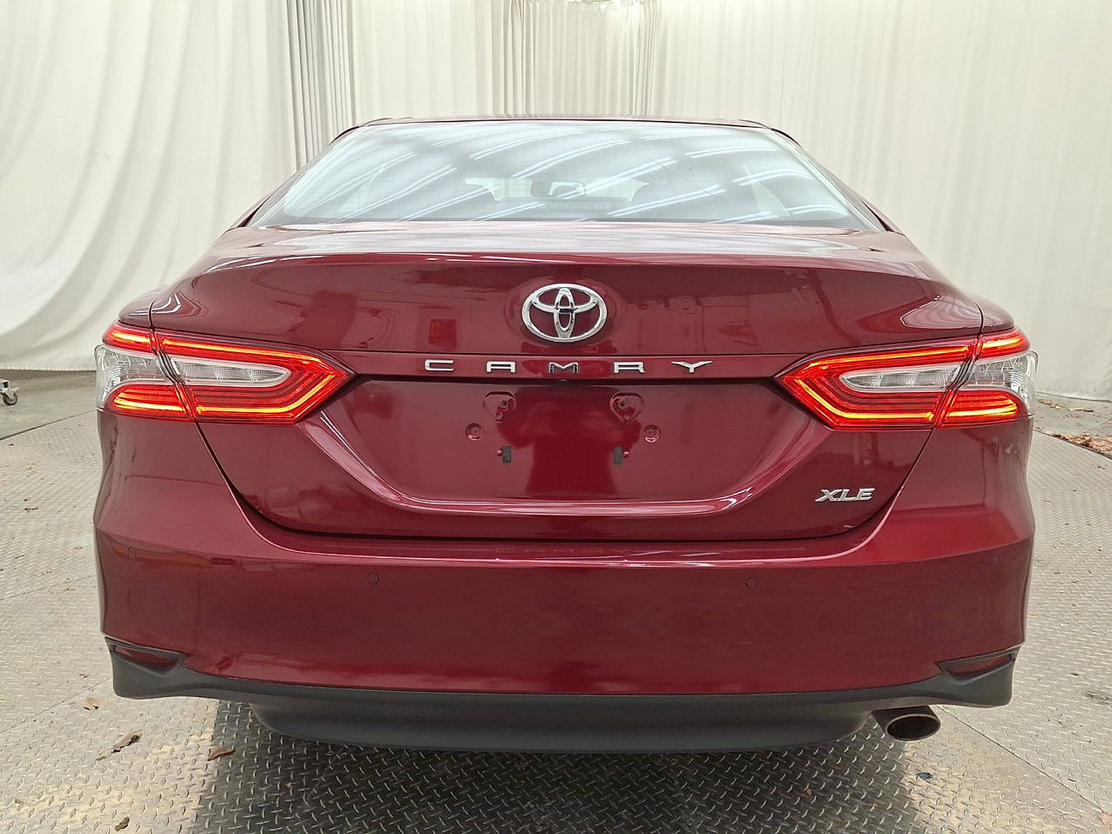 Certified 2018 Toyota Camry XLE image 23