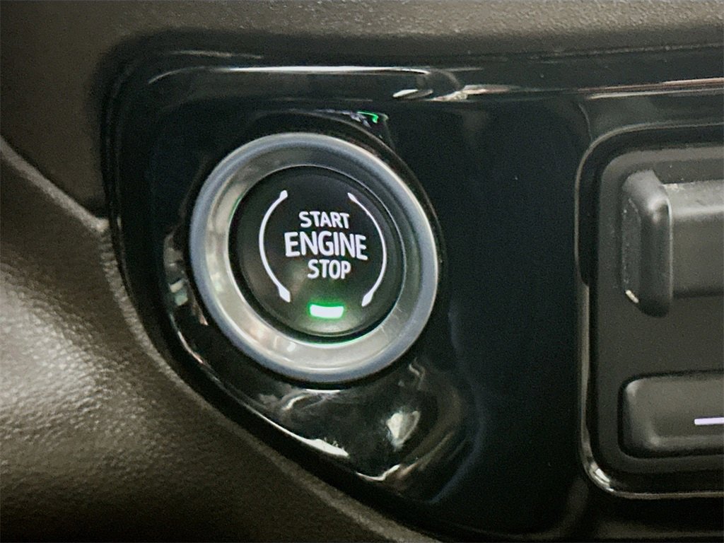 Used 2024 Chevrolet Silverado 2500 LT image 27