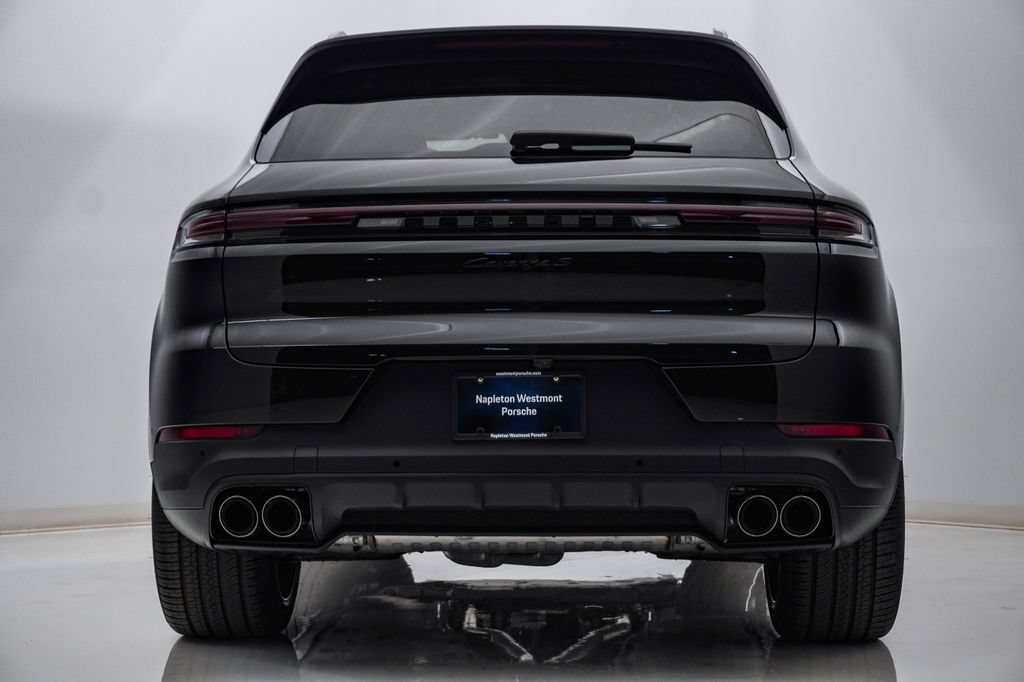 New 2026 Porsche Cayenne S AWD/4WD image 3