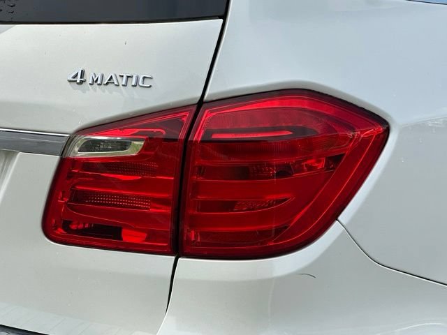 Used 2014 Mercedes-Benz GL 550 4MATIC image 12