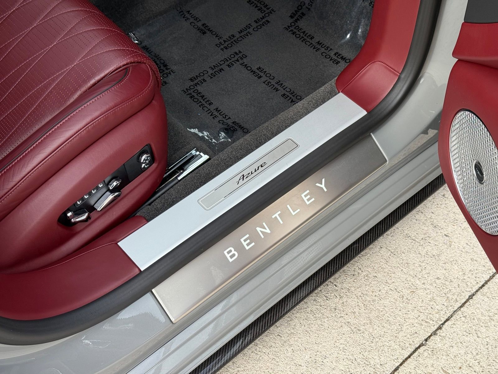 Used 2023 Bentley Flying Spur Azure AWD/4WD image 35