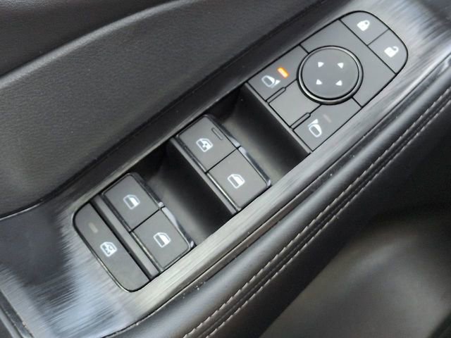 Used 2025 Nissan Rogue SV FWD image 28
