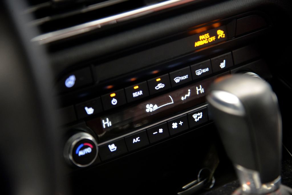 Used 2022 MAZDA CX-9 Carbon Edition image 24