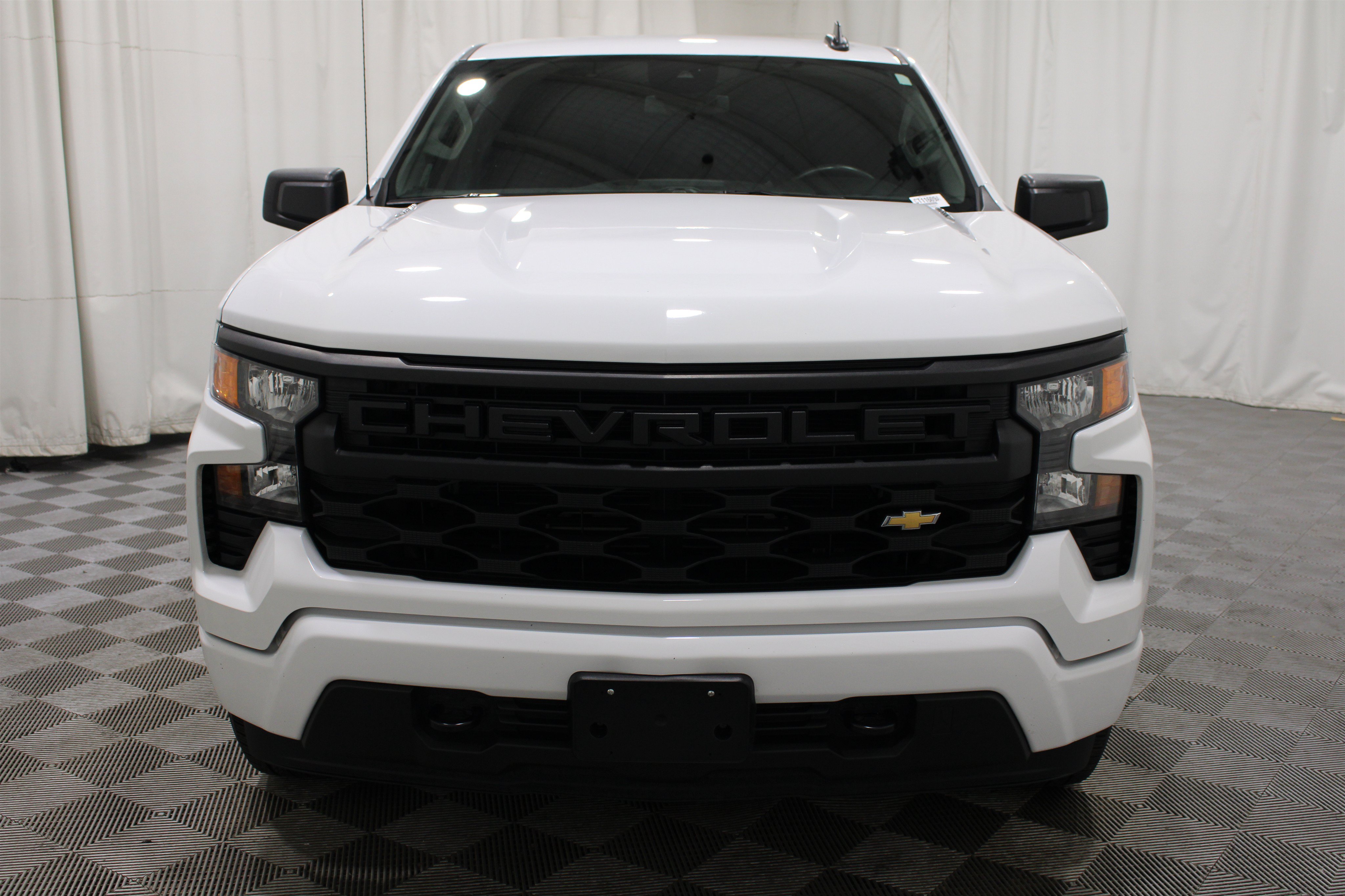 Used 2024 Chevrolet Silverado 1500 Custom RWD image 32