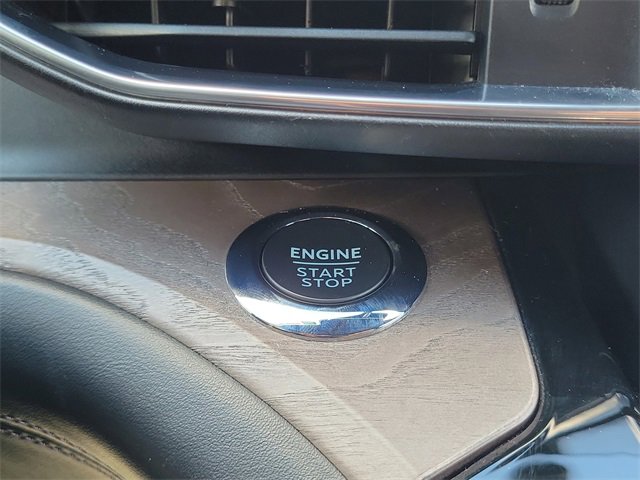 Used 2023 Ford Explorer Platinum w/ Technology Package image 17