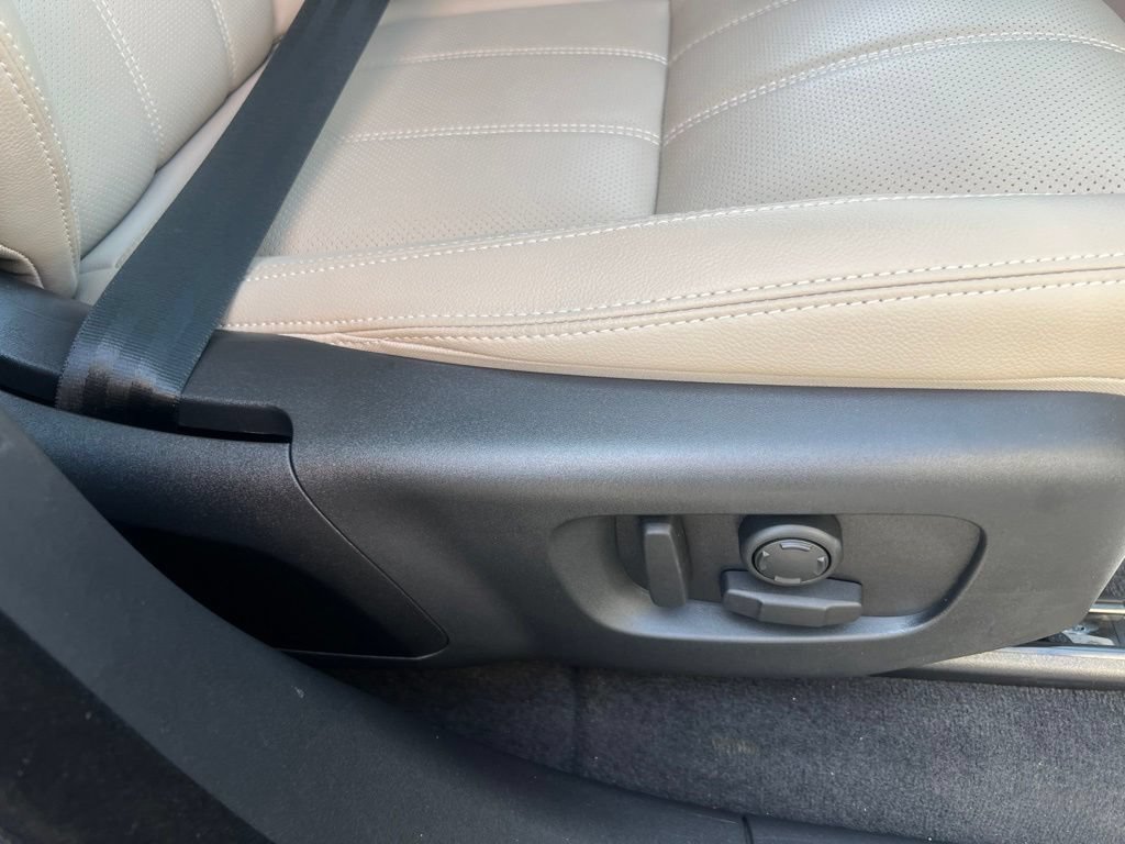 Used 2022 Land Rover Range Rover Velar R-Dynamic S AWD/4WD image 20