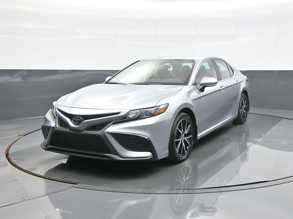 Certified 2023 Toyota Camry SE FWD image 5