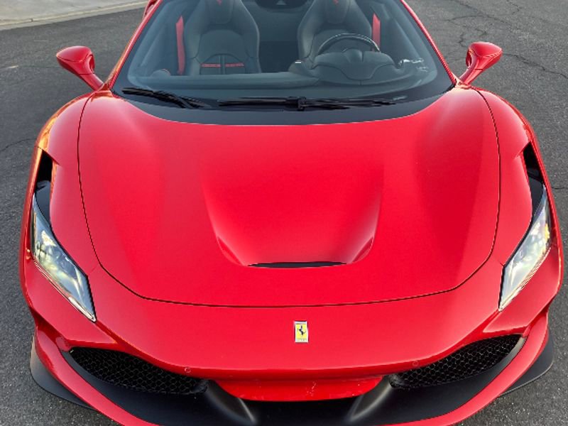 Used 2023 Ferrari F8 Tributo image 2