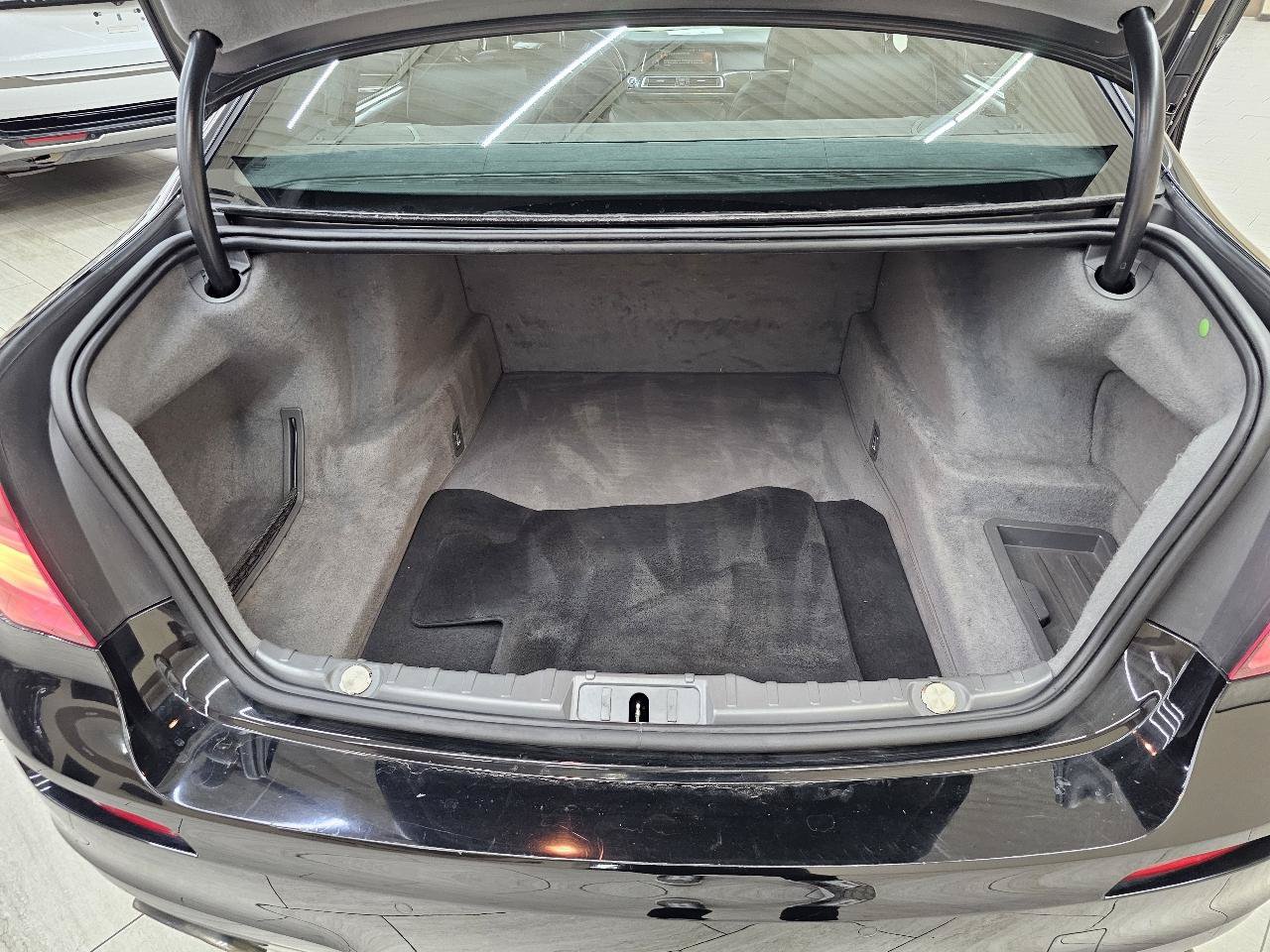 Used 2015 BMW 750i w/ M Sport Edition RWD image 43