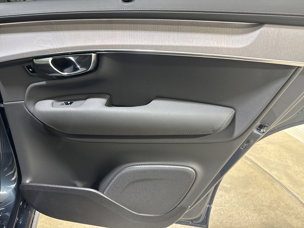 New 2026 Volvo XC90 T8 Ultra w/ Lounge Package AWD/4WD image 23