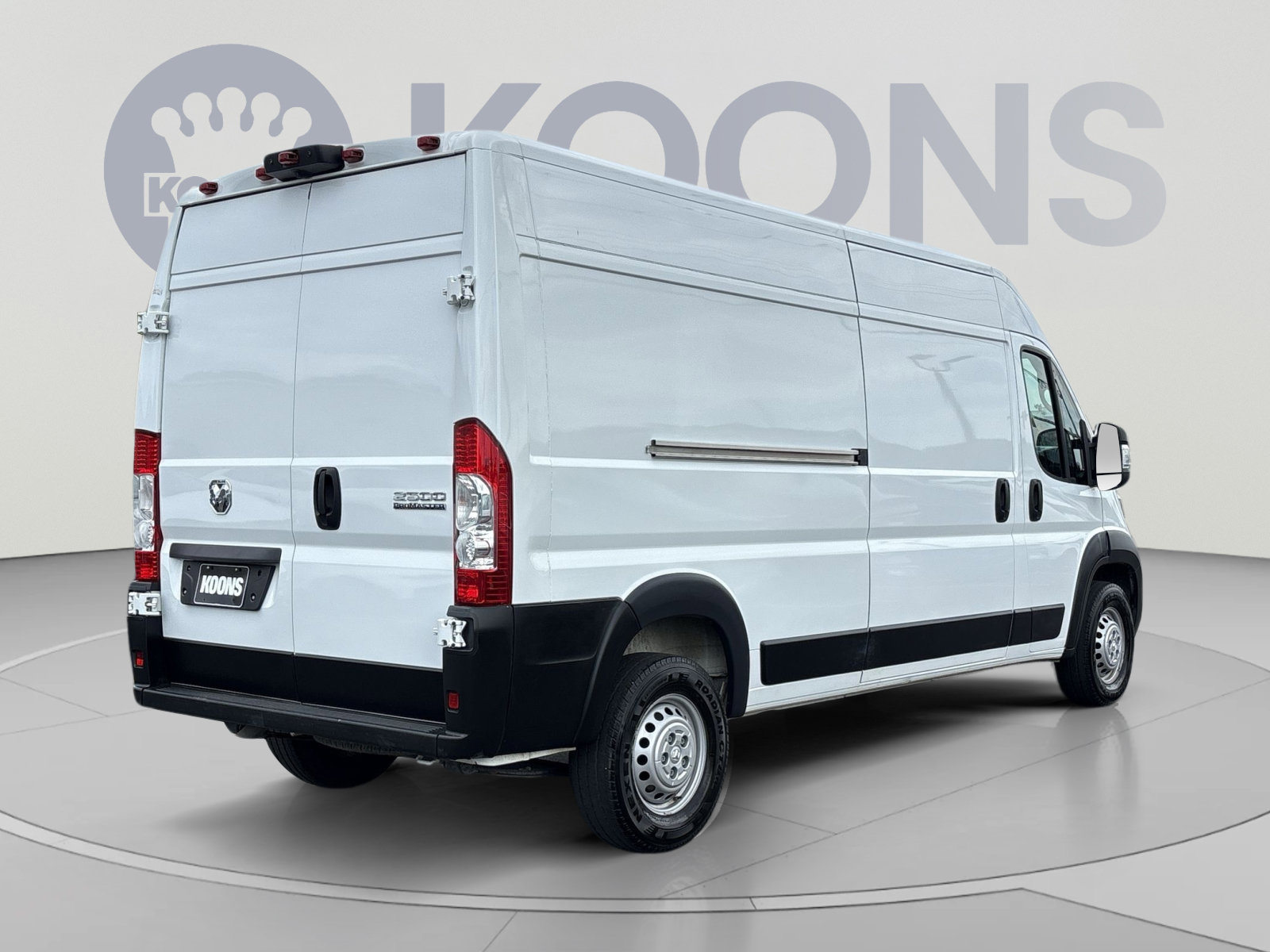 Used 2025 RAM ProMaster 2500 w/ Convenience Group FWD image 7