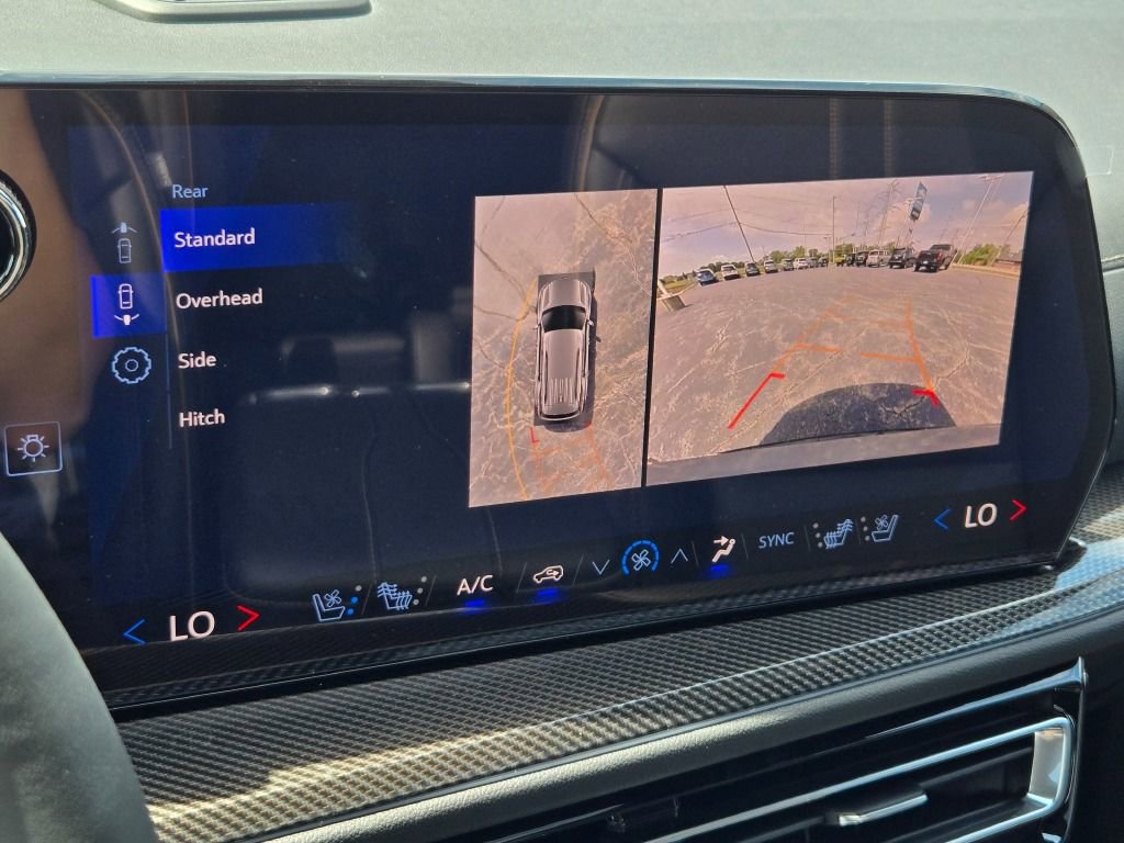 New 2026 Chevrolet Traverse High Country w/ LPO, Floor Liner Package image 32