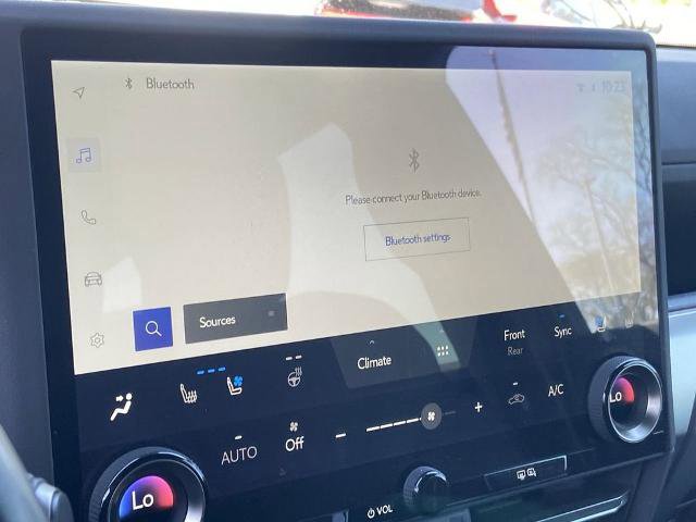 Used 2024 Lexus GX 550 w/ Cold Area Package AWD/4WD image 9