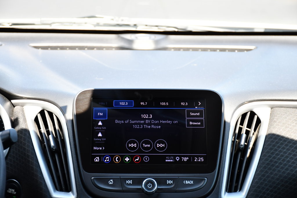 Used 2023 Chevrolet Malibu LT FWD image 28