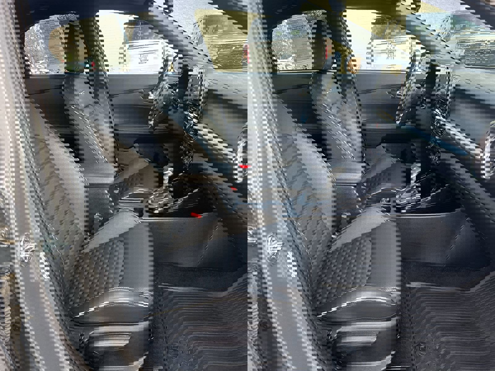 Used 2024 Kia Forte GT-Line w/ GT-Line Premium Package image 22