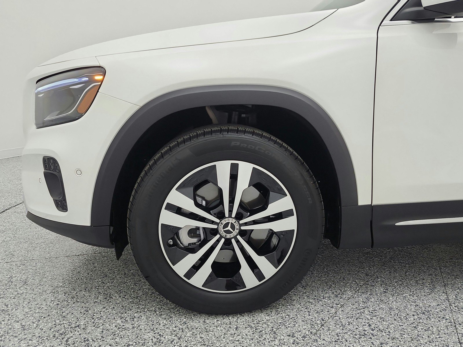Used 2025 Mercedes-Benz GLB 250 image 17