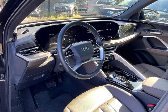 Certified 2025 Audi Q5 Premium w/ Convenience Package AWD/4WD image 14