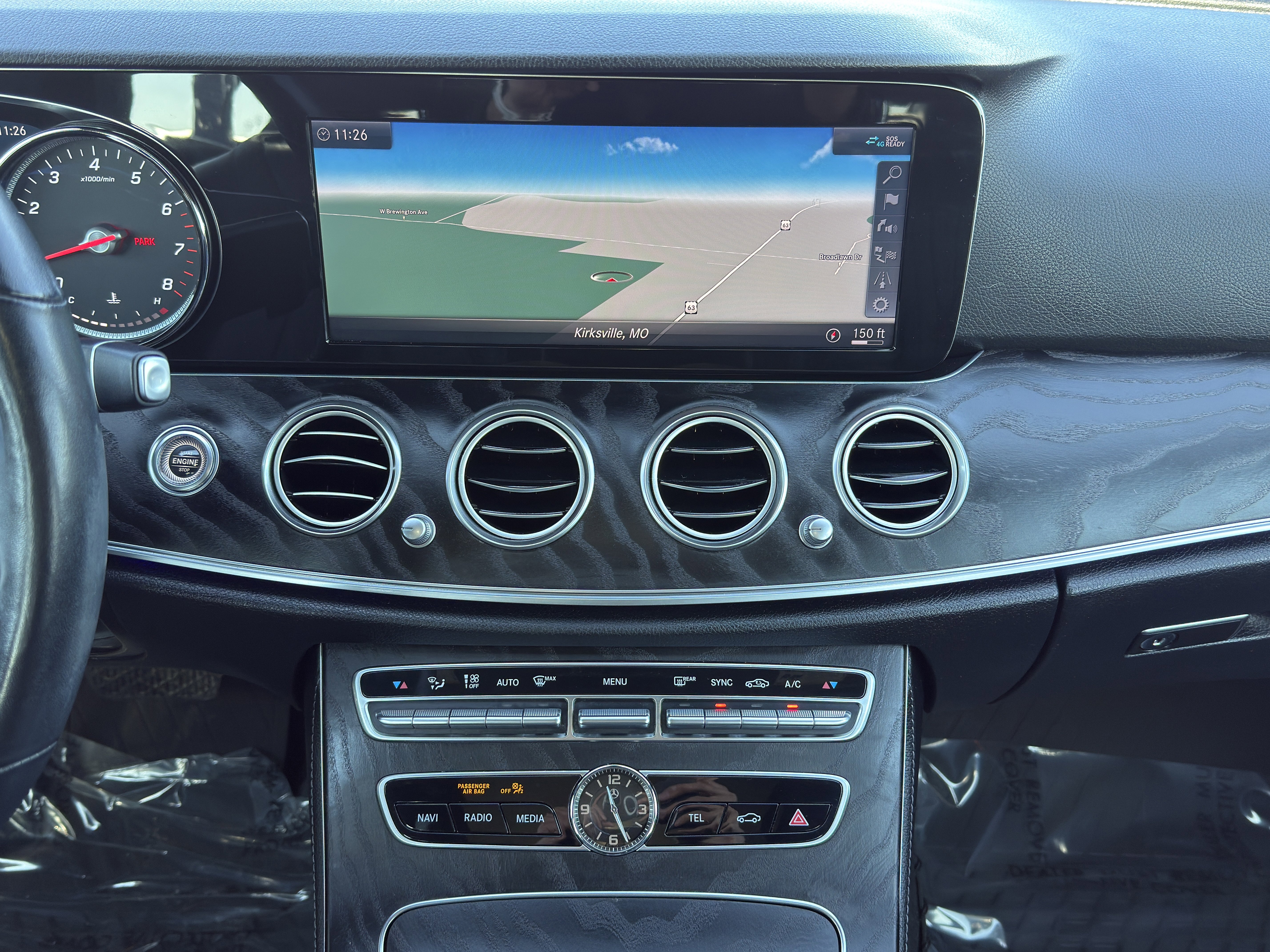 Used 2019 Mercedes-Benz E 300 4MATIC image 28