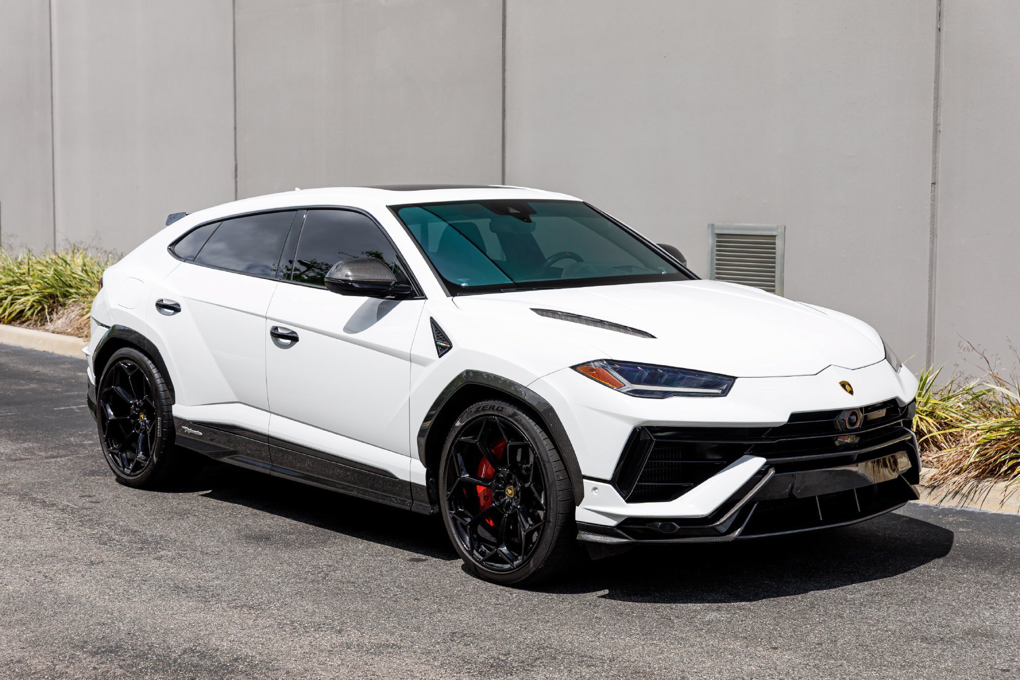Used 2024 Lamborghini Urus Performante AWD/4WD image 7