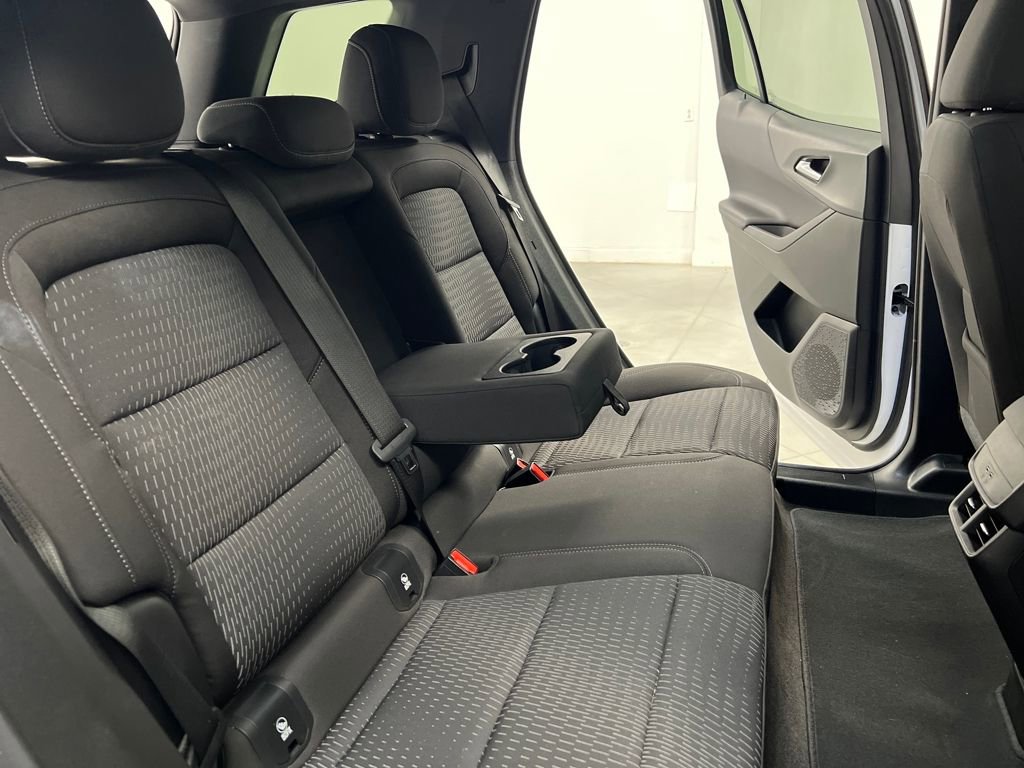 Used 2025 Chevrolet Equinox LT image 18