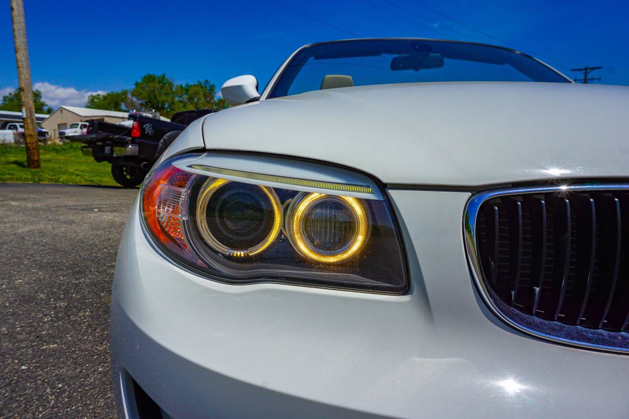 Used 2012 BMW 128i Convertible RWD image 9
