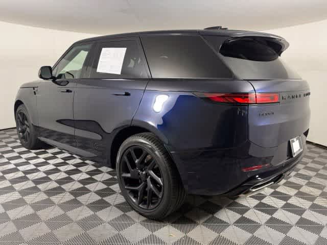 Used 2026 Land Rover Range Rover Sport Dynamic SE AWD/4WD image 4