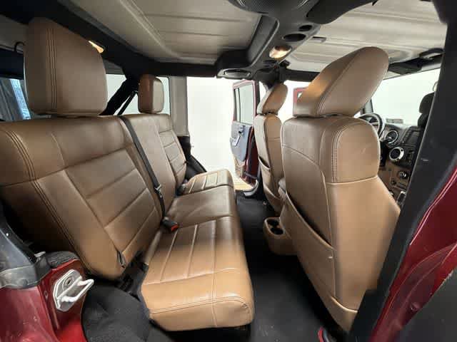 Used 2012 Jeep Wrangler Unlimited Rubicon w/ Dual Top Group AWD/4WD image 20