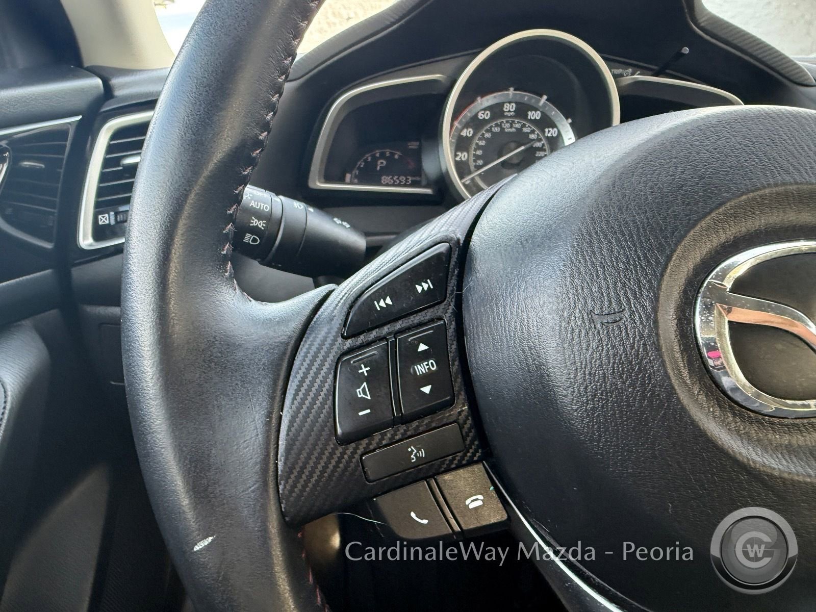 Used 2016 MAZDA MAZDA3 i Touring image 29