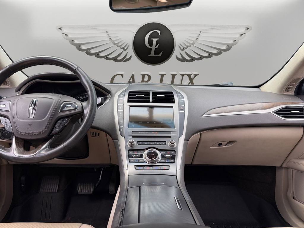 Used 2017 Lincoln MKZ Reserve image 11
