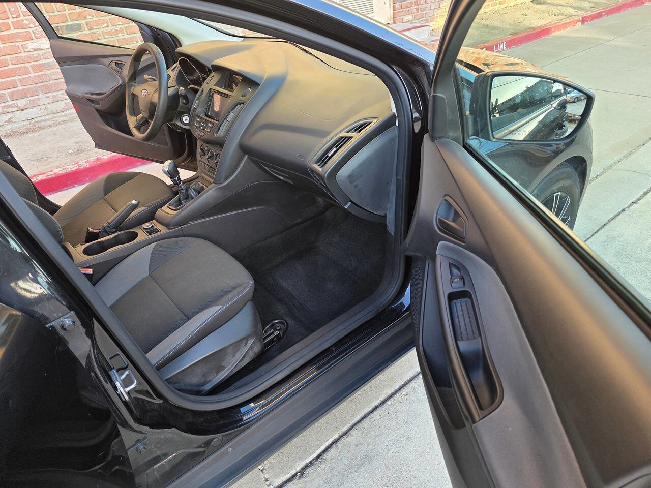 Used 2012 Ford Focus S FWD image 10