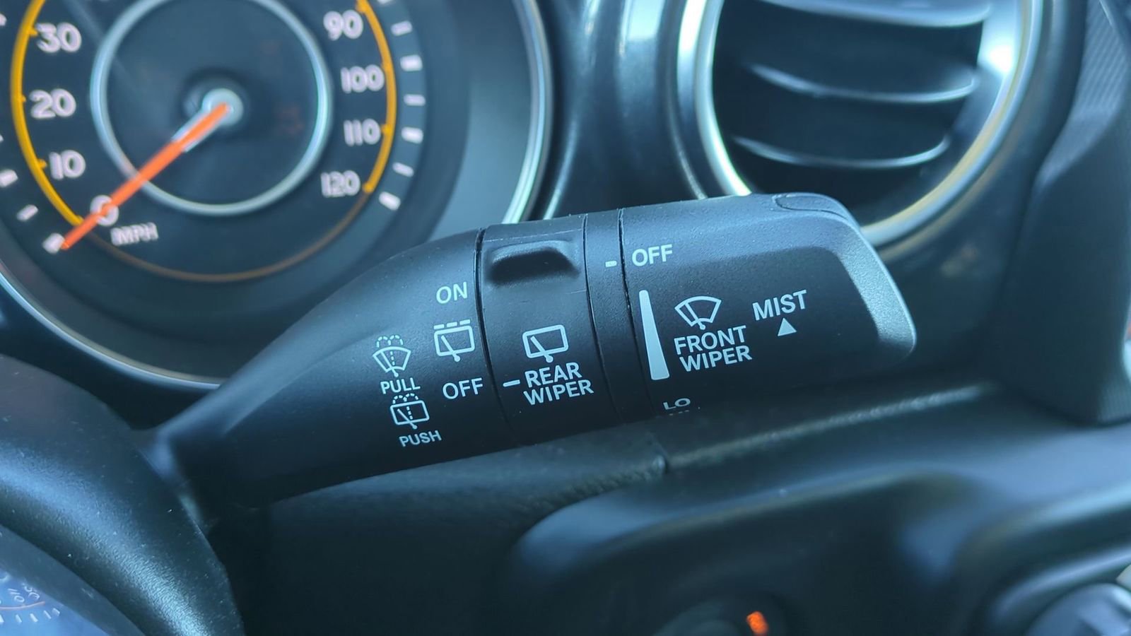 Used 2021 Jeep Wrangler Unlimited Sahara image 24