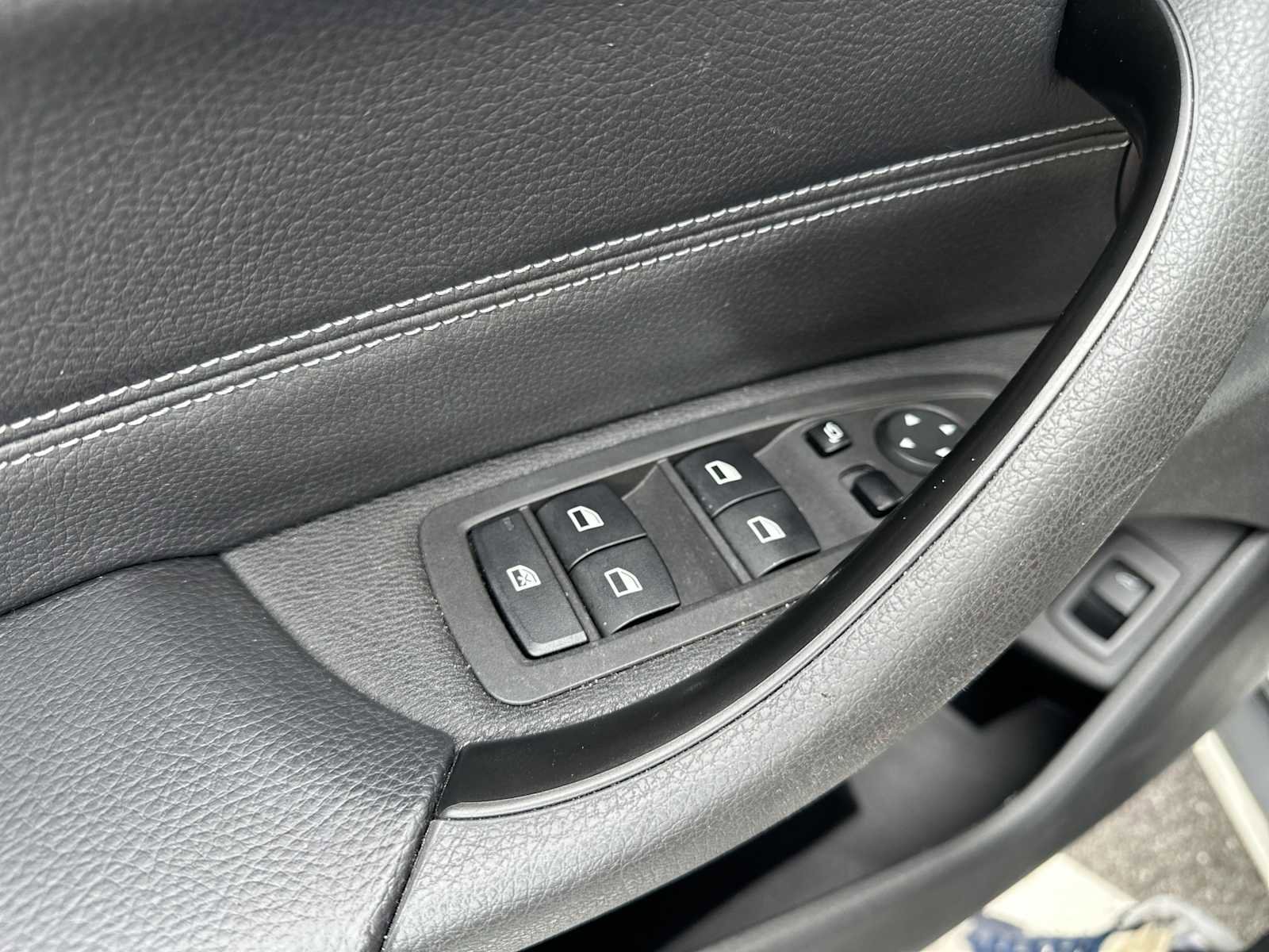 Used 2018 BMW X2 sDrive28i w/ M SportX Package image 22