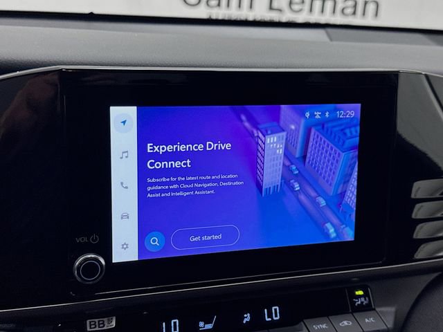 Used 2025 Toyota Camry LE image 13