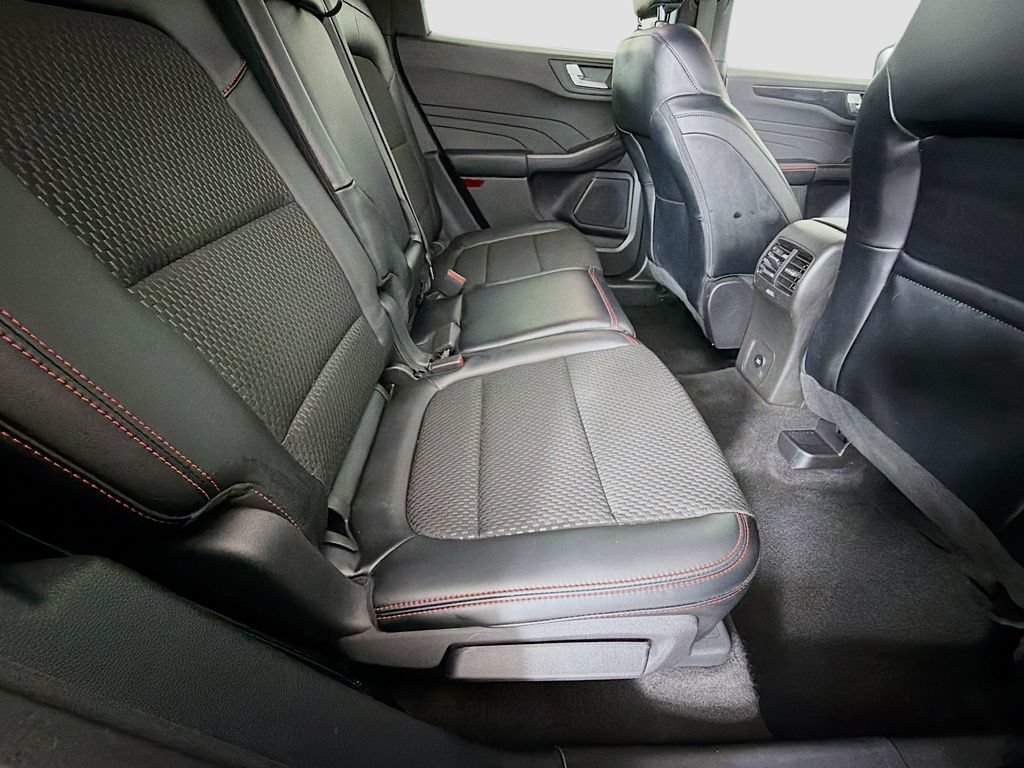 Used 2024 Ford Escape ST-Line w/ Tech Pack #1 AWD/4WD image 26