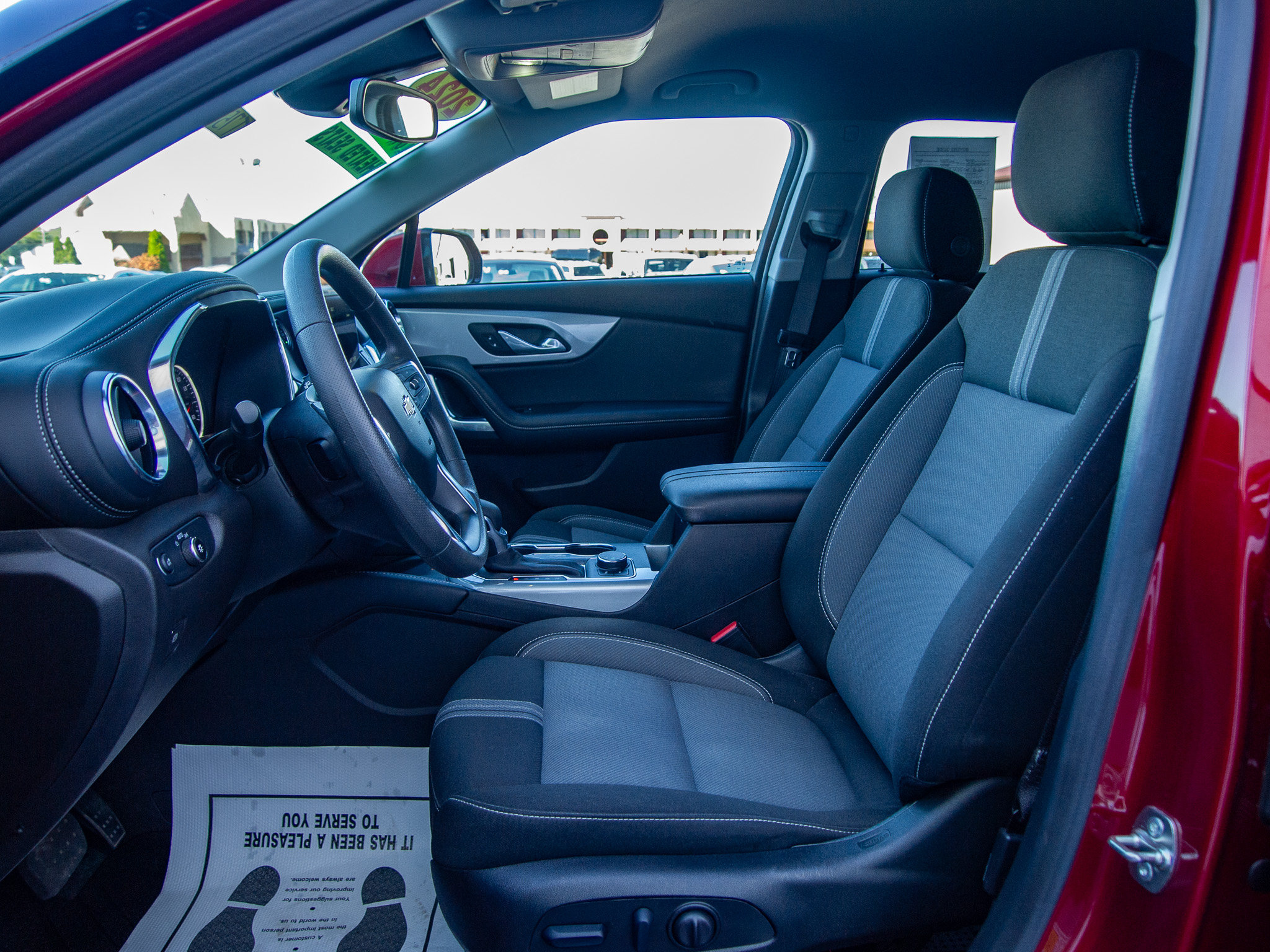 Used 2024 Chevrolet Blazer LT w/ Convenience Package FWD image 13