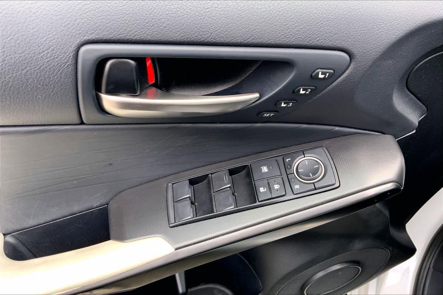 Used 2023 Lexus IS 350 F Sport w/ Memory Package image 36