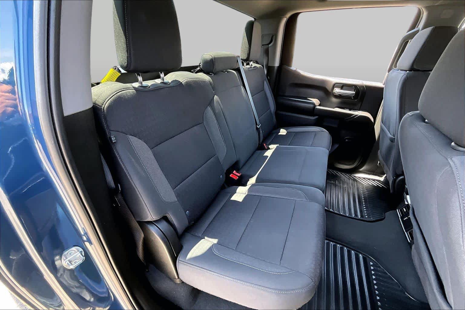 Used 2024 Chevrolet Silverado 1500 Custom w/ Turbomax Blackout Package AWD/4WD image 20