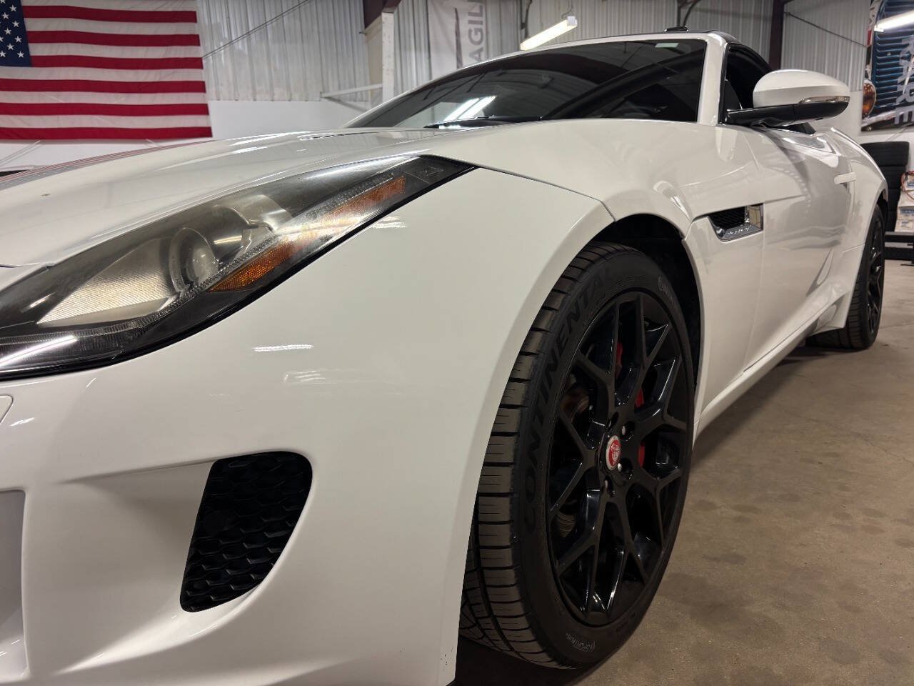 Used 2014 Jaguar F-TYPE Convertible RWD image 11