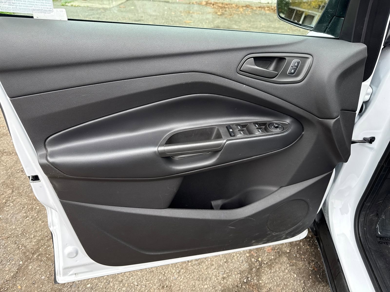 Used 2019 Ford Escape S image 10