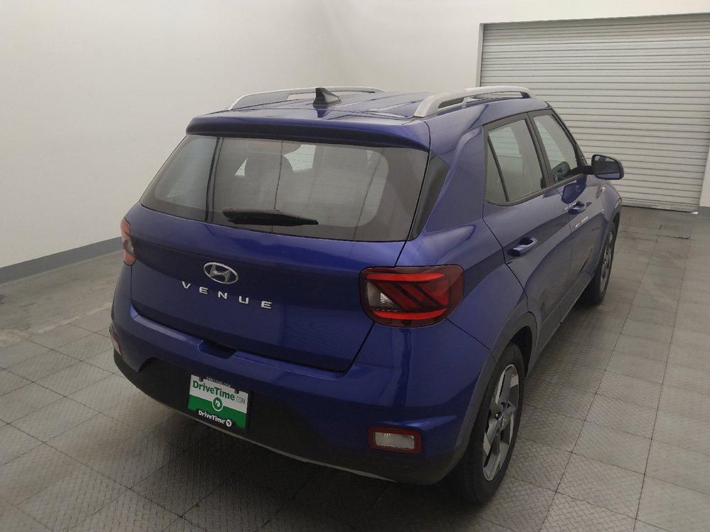 Used 2021 Hyundai Venue SEL FWD image 7