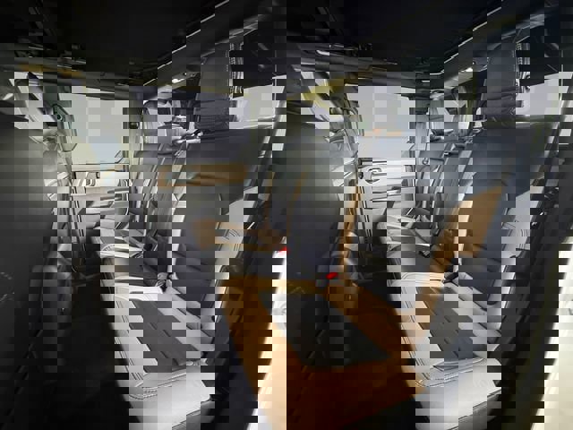 Used 2024 Ford Bronco Wildtrak image 16