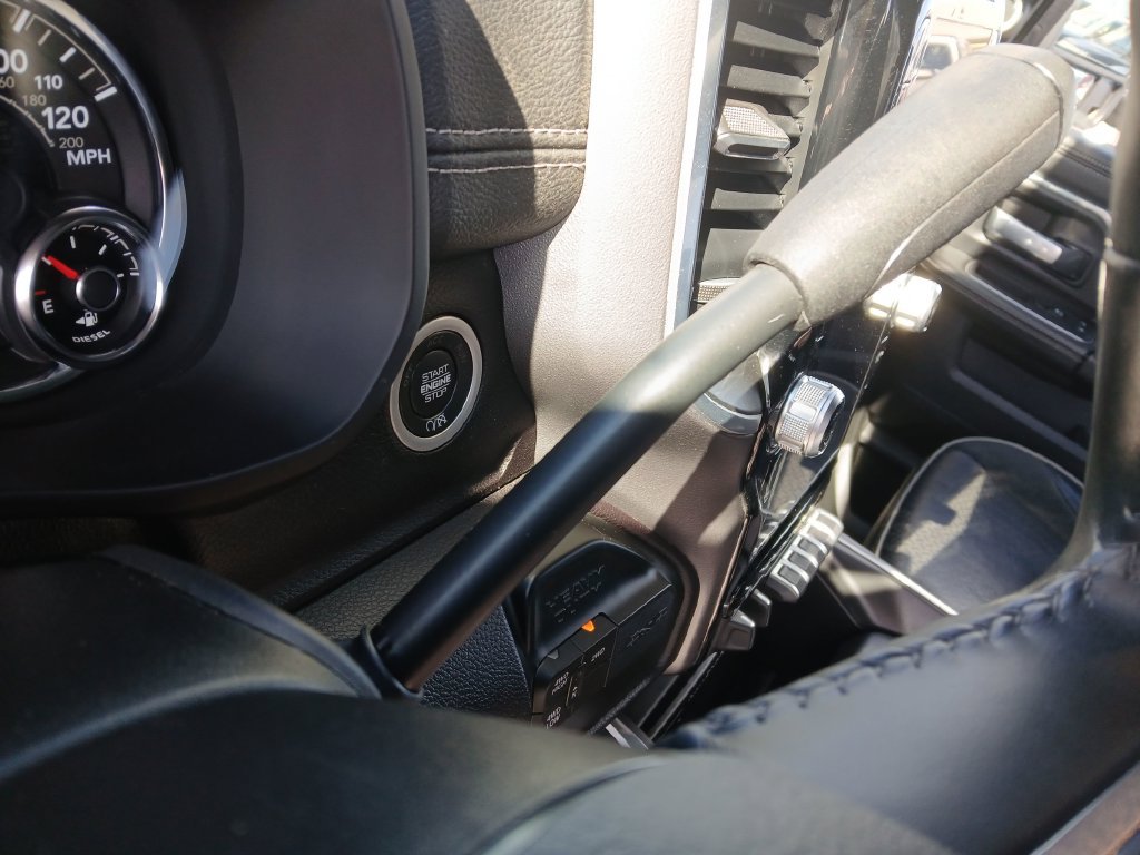 Used 2023 RAM 3500 Laramie AWD/4WD image 26
